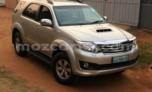 Nunua Ilio tumika Toyota Fortuner Nyingine Gari ndani ya Maputo nchini Maputo Nunua Ilio tumika Toyota Fortuner Nyingine Gari ndani ya Maputo nchini Maputo