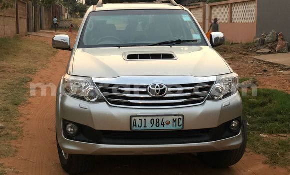 Nunua Ilio tumika Toyota Fortuner Nyingine Gari ndani ya Maputo nchini Maputo Nunua Ilio tumika Toyota Fortuner Nyingine Gari ndani ya Maputo nchini Maputo