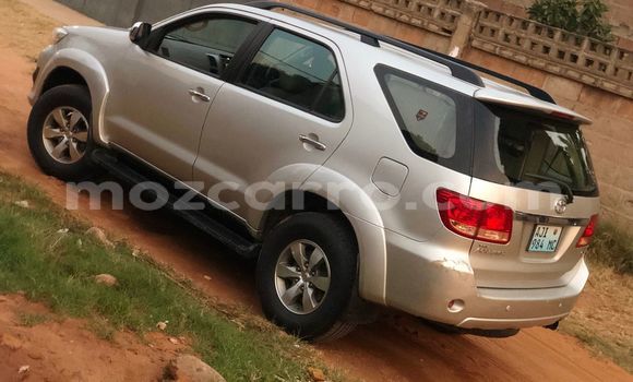 Nunua Ilio tumika Toyota Fortuner Nyingine Gari ndani ya Maputo nchini Maputo Nunua Ilio tumika Toyota Fortuner Nyingine Gari ndani ya Maputo nchini Maputo