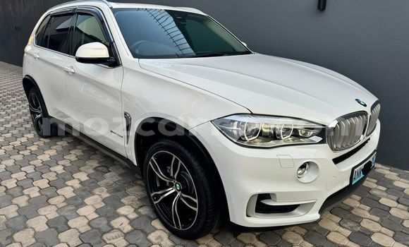 Comprar Usado BMW X5 Branco Carro em Maputo em Maputo