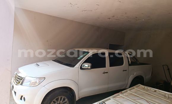 Comprar Usado Toyota Hilux Branco Carro em Maputo em Maputo Comprar Usado Toyota Hilux Branco Carro em Maputo em Maputo
