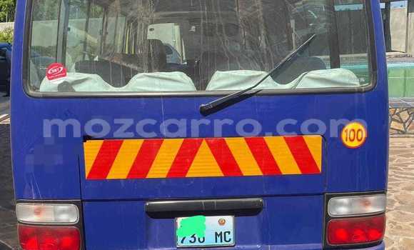 Nunua Ilio tumika Toyota 4Runner Bluu Gari ndani ya Maputo nchini Maputo Nunua Ilio tumika Toyota 4Runner Bluu Gari ndani ya Maputo nchini Maputo