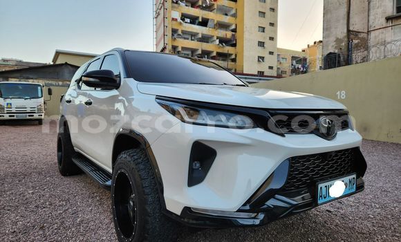 Comprar Novo Toyota Fortuner Branco Carro em Maputo em Maputo Comprar Novo Toyota Fortuner Branco Carro em Maputo em Maputo
