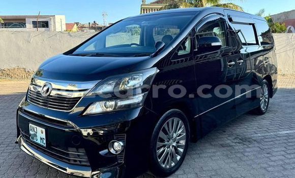 Tenga Tsaru Toyota Vellfire Zvimwe Mota in Maputo in Maputo Tenga Tsaru Toyota Vellfire Zvimwe Mota in Maputo in Maputo