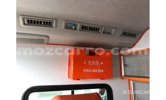 Tenga Imported Toyota Hiace Chena Mota in Import - Dubai in Cabo Delgado Tenga Imported Toyota Hiace Chena Mota in Import - Dubai in Cabo Delgado