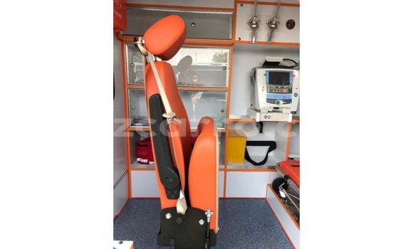 Tenga Imported Toyota Hiace Chena Mota in Import - Dubai in Cabo Delgado Tenga Imported Toyota Hiace Chena Mota in Import - Dubai in Cabo Delgado