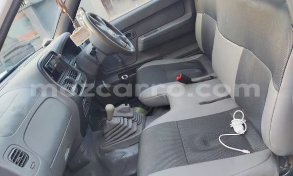 Nunua Ilio tumika Nissan Hardbody Nyeupe Gari ndani ya Maputo nchini Maputo Nunua Ilio tumika Nissan Hardbody Nyeupe Gari ndani ya Maputo nchini Maputo
