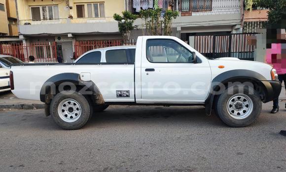 Nunua Ilio tumika Nissan Hardbody Nyeupe Gari ndani ya Maputo nchini Maputo Nunua Ilio tumika Nissan Hardbody Nyeupe Gari ndani ya Maputo nchini Maputo