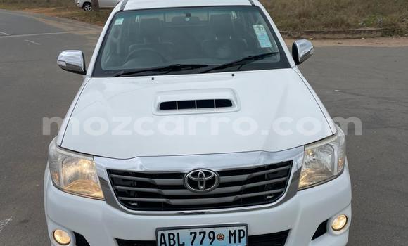 Comprar Usado Toyota Hilux Branco Carro em Maputo em Maputo Comprar Usado Toyota Hilux Branco Carro em Maputo em Maputo
