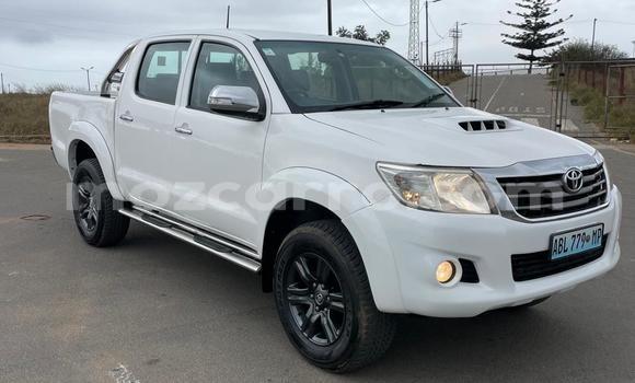 Comprar Usado Toyota Hilux Branco Carro em Maputo em Maputo Comprar Usado Toyota Hilux Branco Carro em Maputo em Maputo