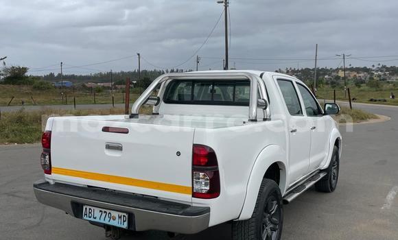 Comprar Usado Toyota Hilux Branco Carro em Maputo em Maputo Comprar Usado Toyota Hilux Branco Carro em Maputo em Maputo