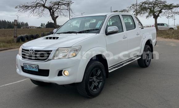 Comprar Usado Toyota Hilux Branco Carro em Maputo em Maputo Comprar Usado Toyota Hilux Branco Carro em Maputo em Maputo