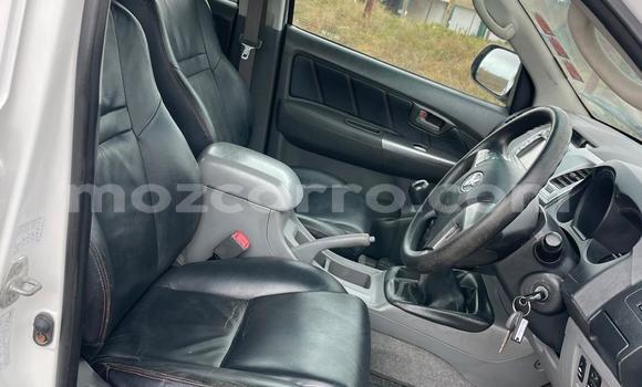 Comprar Usado Toyota Hilux Branco Carro em Maputo em Maputo Comprar Usado Toyota Hilux Branco Carro em Maputo em Maputo