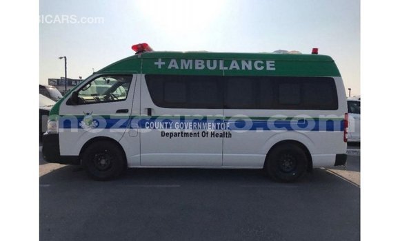 Tenga Imported Toyota Hiace Chena Mota in Import - Dubai in Cabo Delgado Tenga Imported Toyota Hiace Chena Mota in Import - Dubai in Cabo Delgado