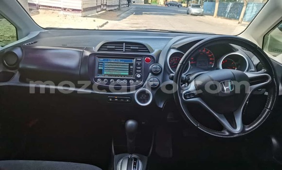 Buy Used Honda Fit Blue Car in Maputo in Maputo Buy Used Honda Fit Blue Car in Maputo in Maputo