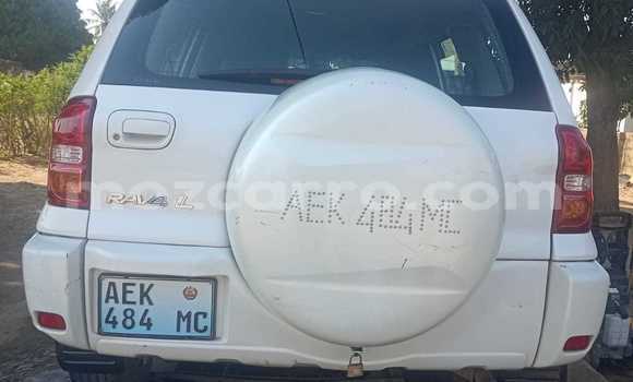 Nunua Ilio tumika Toyota RAV4 Nyeupe Gari ndani ya Maputo nchini Maputo Nunua Ilio tumika Toyota RAV4 Nyeupe Gari ndani ya Maputo nchini Maputo