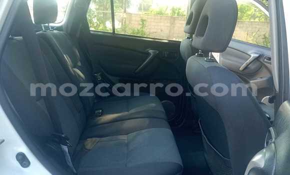 Nunua Ilio tumika Toyota RAV4 Nyeupe Gari ndani ya Maputo nchini Maputo Nunua Ilio tumika Toyota RAV4 Nyeupe Gari ndani ya Maputo nchini Maputo