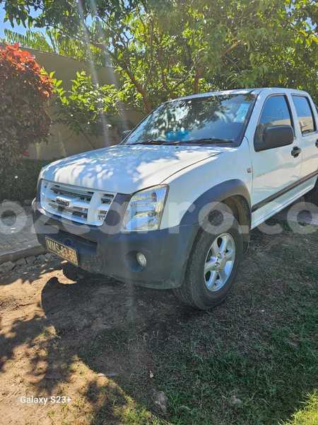 Big with watermark isuzu kb maputo maputo 27080