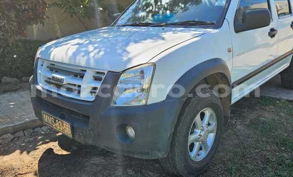Buy Used Isuzu KB White Car in Maputo in Maputo Buy Used Isuzu KB White Car in Maputo in Maputo