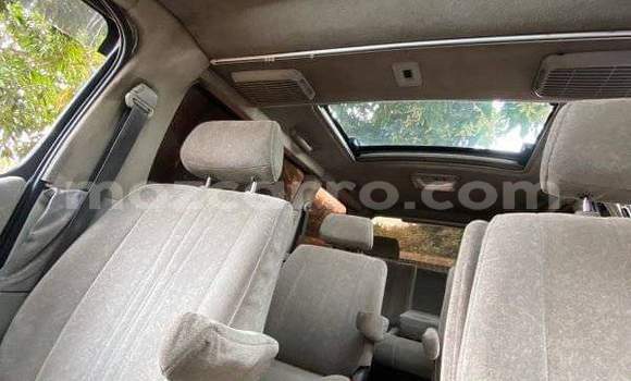 Tenga Tsaru Toyota Regius Zvimwe Mota in Maputo in Maputo Tenga Tsaru Toyota Regius Zvimwe Mota in Maputo in Maputo