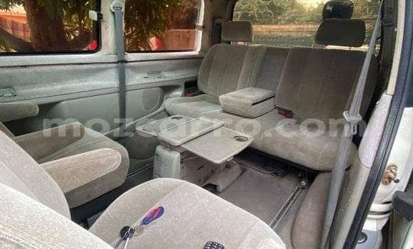 Tenga Tsaru Toyota Regius Zvimwe Mota in Maputo in Maputo Tenga Tsaru Toyota Regius Zvimwe Mota in Maputo in Maputo