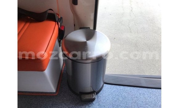 Tenga Imported Toyota Hiace Chena Mota in Import - Dubai in Cabo Delgado Tenga Imported Toyota Hiace Chena Mota in Import - Dubai in Cabo Delgado