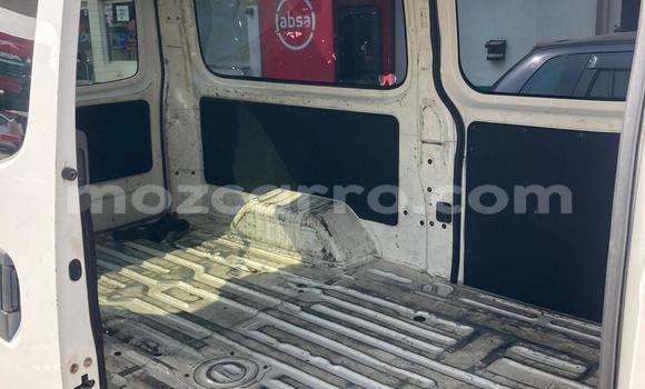 Tenga Tsaru Nissan Caravan Chena Mota in Maputo in Maputo Tenga Tsaru Nissan Caravan Chena Mota in Maputo in Maputo