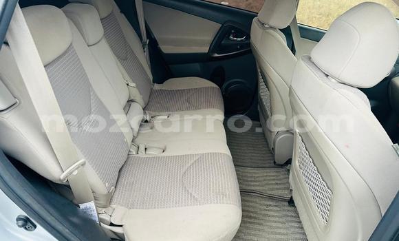 Comprar Usado Toyota Vanguard Prata Carro em Maputo em Maputo Comprar Usado Toyota Vanguard Prata Carro em Maputo em Maputo