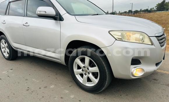 Comprar Usado Toyota Vanguard Prata Carro em Maputo em Maputo Comprar Usado Toyota Vanguard Prata Carro em Maputo em Maputo