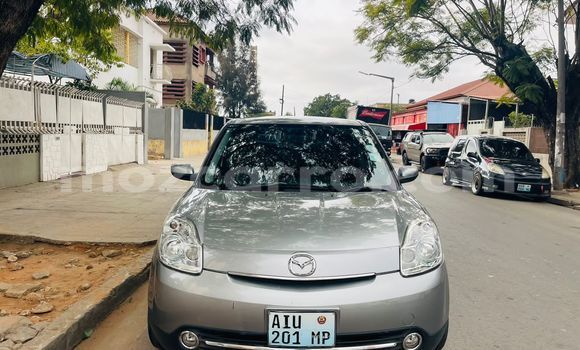 Comprar Usado Mazda Verisa Prata Carro em Maputo em Maputo