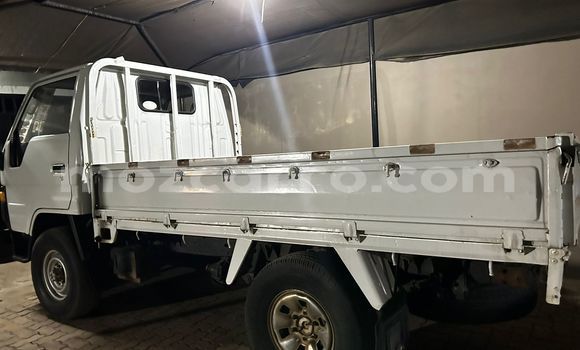 Tenga Tsaru Toyota HiAce Chena Rori in Maputo in Maputo Tenga Tsaru Toyota HiAce Chena Rori in Maputo in Maputo