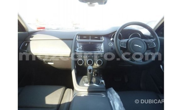 Tenga Imported Jaguar E-Pace Tsvuku Mota in Import - Dubai in Cabo Delgado Tenga Imported Jaguar E-Pace Tsvuku Mota in Import - Dubai in Cabo Delgado
