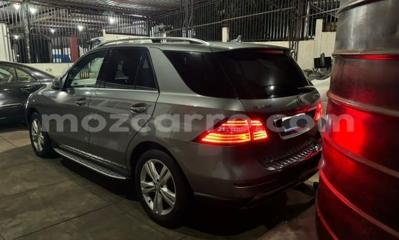 Comprar Usado Mercedes-Benz E-Classe De outros Carro em Maputo em Maputo Comprar Usado Mercedes-Benz E-Classe De outros Carro em Maputo em Maputo