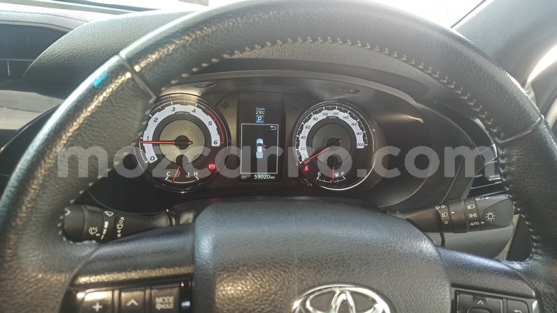 Big with watermark toyota hilux maputo maputo 27104