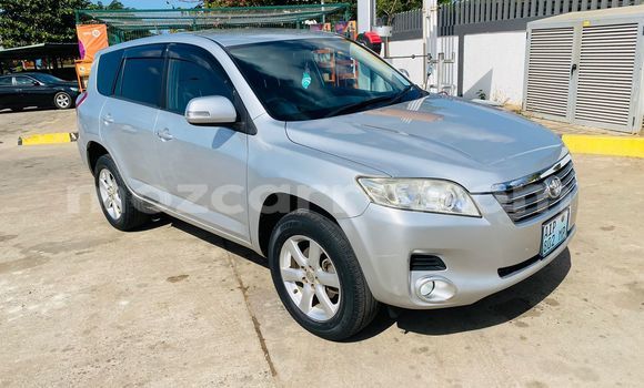 Comprar Usado Toyota Vanguard Prata Carro em Maputo em Maputo Comprar Usado Toyota Vanguard Prata Carro em Maputo em Maputo