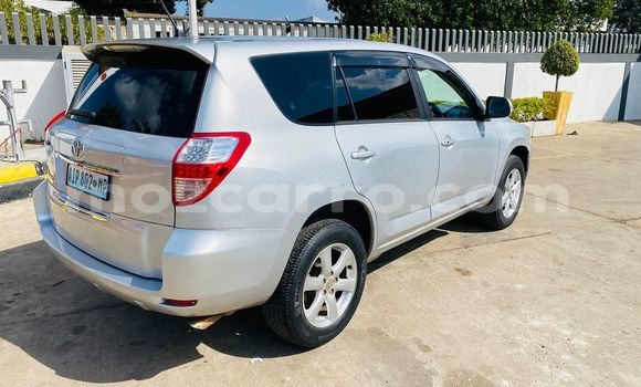 Comprar Usado Toyota Vanguard Prata Carro em Maputo em Maputo Comprar Usado Toyota Vanguard Prata Carro em Maputo em Maputo