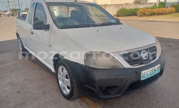 Nunua Ilio tumika Nissan NV200 Nyeupe Gari ndani ya Maputo nchini Maputo