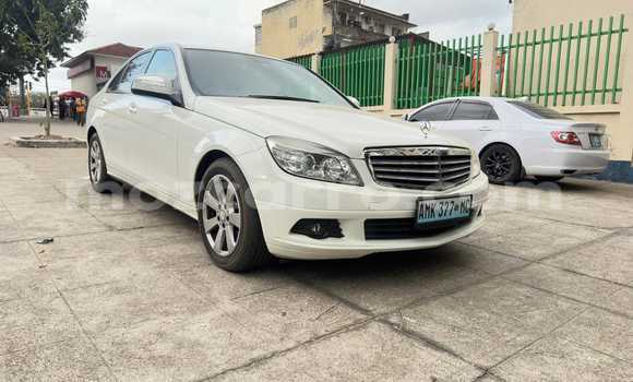 Buy Used Mercedes-Benz E-Classe White Car in Maputo in Maputo Buy Used Mercedes-Benz E-Classe White Car in Maputo in Maputo