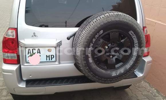 Tenga Tsaru Mitsubishi Pajero Zvimwe Mota in Maputo in Maputo Tenga Tsaru Mitsubishi Pajero Zvimwe Mota in Maputo in Maputo