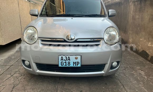 Nunua Ilio tumika Toyota Sienta Fedha Gari ndani ya Maputo nchini Maputo Nunua Ilio tumika Toyota Sienta Fedha Gari ndani ya Maputo nchini Maputo