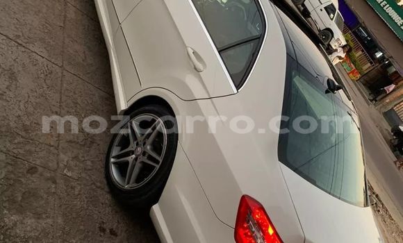 Comprar Usado Mercedes-Benz E-Classe Branco Carro em Maputo em Maputo Comprar Usado Mercedes-Benz E-Classe Branco Carro em Maputo em Maputo