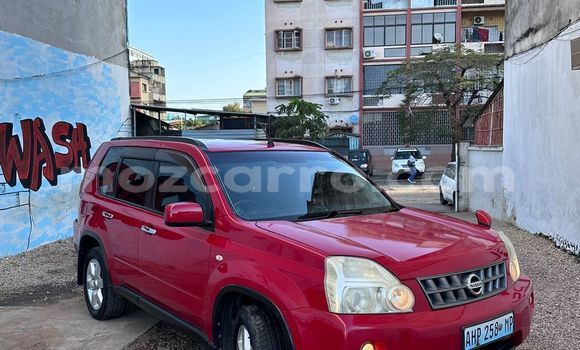 Tenga Tsaru Nissan X-Trail Tsvuku Mota in Maputo in Maputo