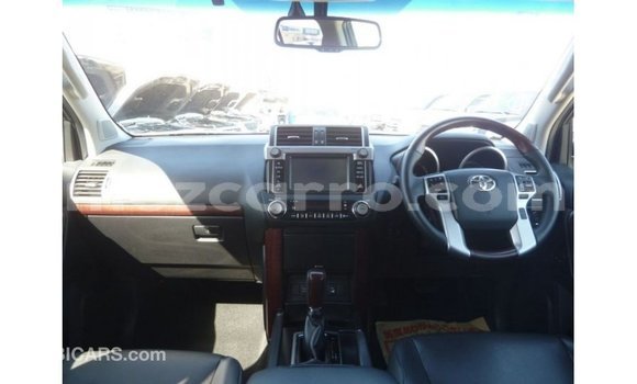 Comprar Importar Toyota Prado Branco Carro em Import - Dubai em Cabo Delgado Comprar Importar Toyota Prado Branco Carro em Import - Dubai em Cabo Delgado