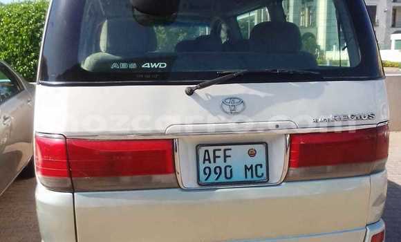 Tenga Tsaru Toyota Regius Chena Mota in Maputo in Maputo Tenga Tsaru Toyota Regius Chena Mota in Maputo in Maputo