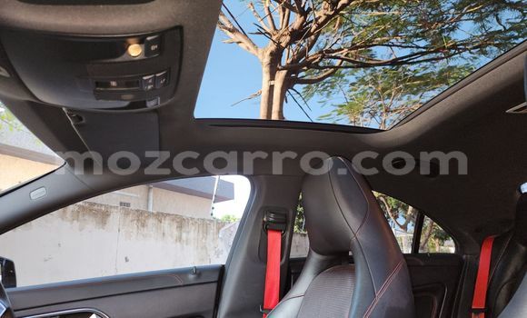 Nunua Ilio tumika Mercedes-Benz CLS250 Nyeusi Gari ndani ya Maputo nchini Maputo Nunua Ilio tumika Mercedes-Benz CLS250 Nyeusi Gari ndani ya Maputo nchini Maputo
