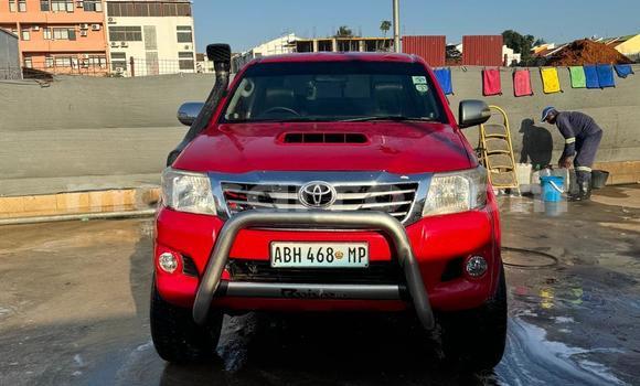 Comprar Usado Toyota Hilux Vermelho Carro em Maputo em Maputo