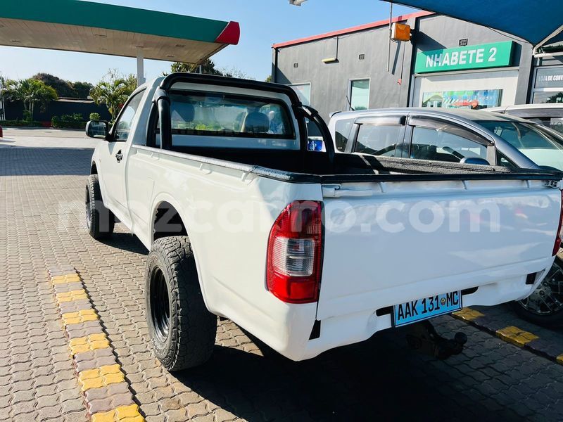 Big with watermark isuzu kb maputo maputo 27171