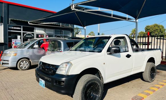 Tenga Tsaru Isuzu KB Chena Mota in Maputo in Maputo Tenga Tsaru Isuzu KB Chena Mota in Maputo in Maputo