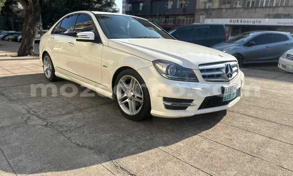 Nunua Ilio tumika Mercedes-Benz C-Classe Nyeupe Gari ndani ya Maputo nchini Maputo Nunua Ilio tumika Mercedes-Benz C-Classe Nyeupe Gari ndani ya Maputo nchini Maputo
