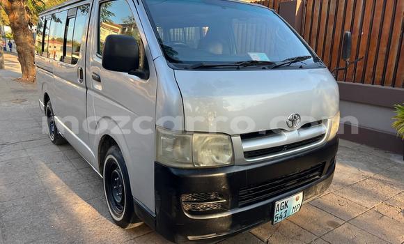 Nunua Ilio tumika Toyota Hiace Fedha Gari ndani ya Maputo nchini Maputo